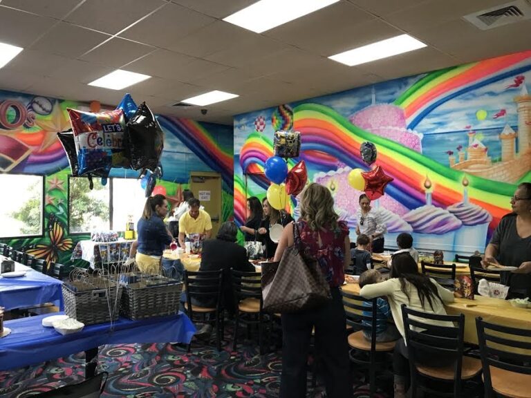 New Year's celebration with family at Bob-'s birthday room